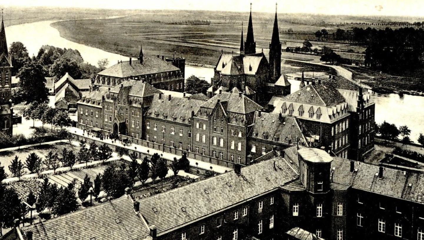 Waarom staan er zoveel 19de-eeuwse kloosters langs de grens?