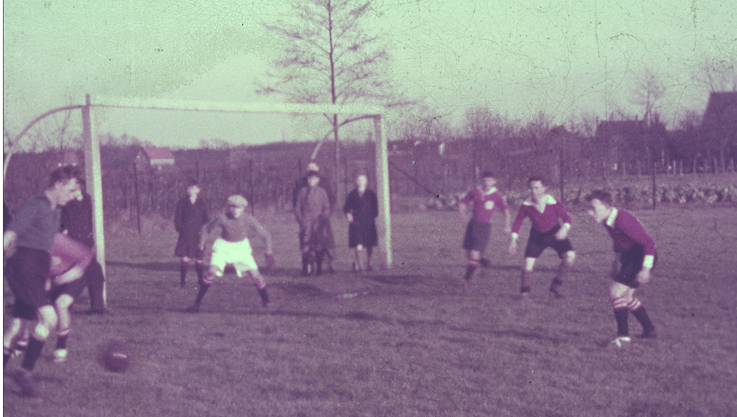 Voetbal in kleur: de oudste Nederlandse kleurenbeelden van voetbal