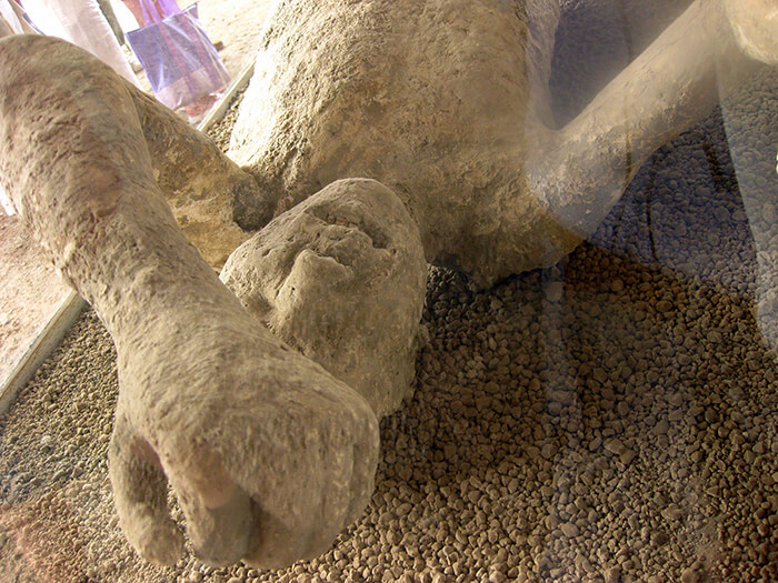 Andrew Mason, Pompeii Petrified Body (2009). Bron: Flickr Andrew Mason 