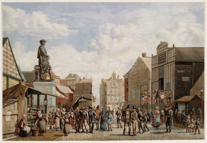 Het standbeeld van Rembrandt op de Amsterdamse Botermarkt. J.M.A. Rieke, Botermarkt (ca. 1872). Bron: Stadsarchief Amsterdam (010097015444)