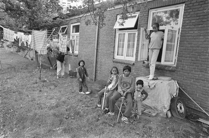 Rob Bogaerts (Anefo), Molukse kamp Lunetten in Vught (16 juli 1984). Bron: Nationaal Archief (933-0333 / CC0)